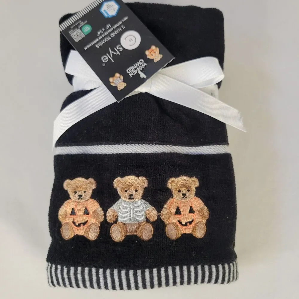 Set 2 Halloween Hand Towels Black White Cotton Teddy Bear Pumpkin Costume 16x26”
